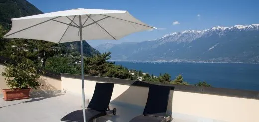 Les_principaux_avantages_d_un_parasol_d_extérieur Les_principaux_avantages_d_un_parasol_d_extérieur