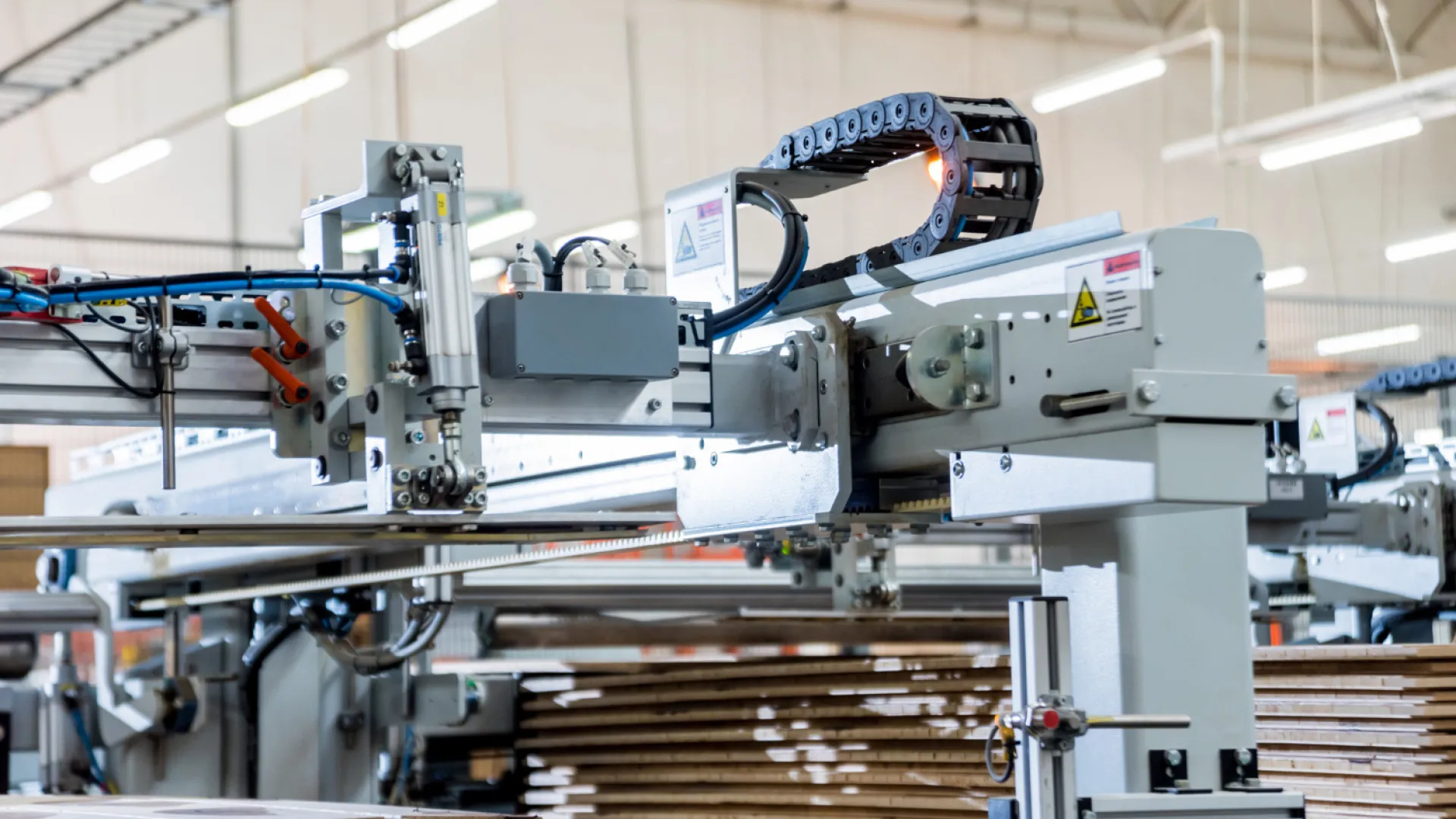Machine de production sur mesure : pourquoi choisir cette option ?