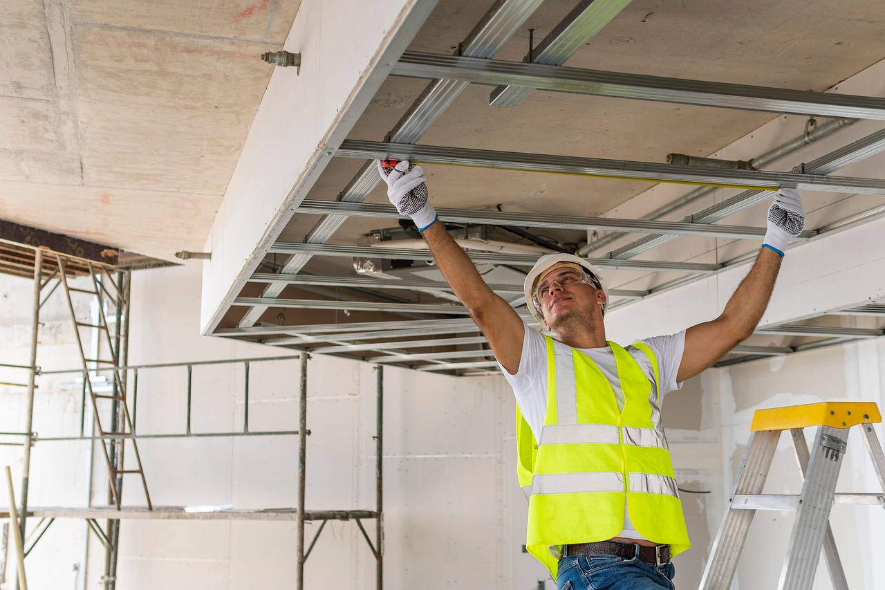 Les avantages de miser sur des bâtiments industriels démontables
