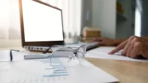 Entrepreneur à Calais : quand faire appel à un cabinet de comptabilité ?