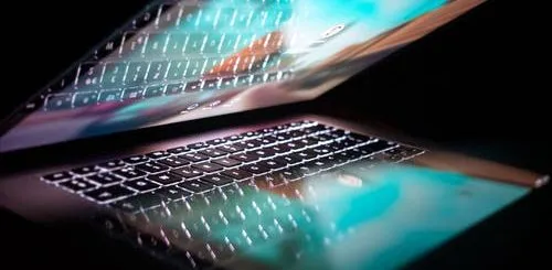 L_Internet_des_objets_se_connecte_aussi_au_Dark_Data_données_sombres L_Internet_des_objets_se_connecte_aussi_au_Dark_Data_données_sombres