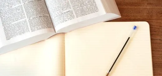 Comment_intégrer_la_théorie_juridique_et_la_pratique_dans_un_mémoire_en_droit Comment_intégrer_la_théorie_juridique_et_la_pratique_dans_un_mémoire_en_droit