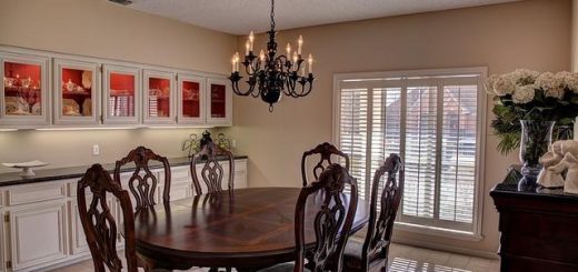 Astuces_pour_créer_un_ensemble_chaise_et_table_adaptés_pour_une_salle_à_manger