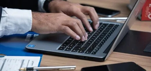 Informaticien_:_un_expert_dans_le_développement_du_système_informatique_et_électronique Informaticien_:_un_expert_dans_le_développement_du_système_informatique_et_électronique
