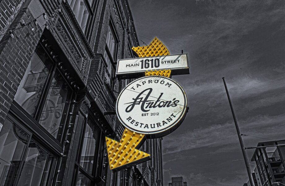 L_importance_d_une_enseigne_lumineuse_pour_un_commerce