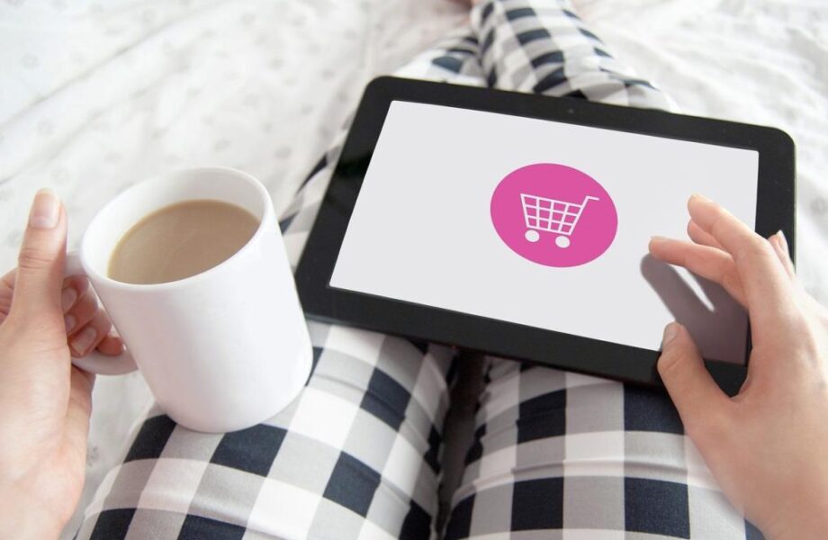 E_commerce_:_pourquoi_devez_vous_opter_pour_les_voix_off_?