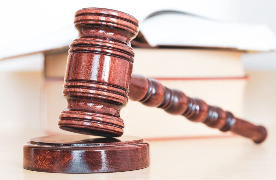 Quels_sont_les_débouchés_possibles_après_un_master_de_droit_?