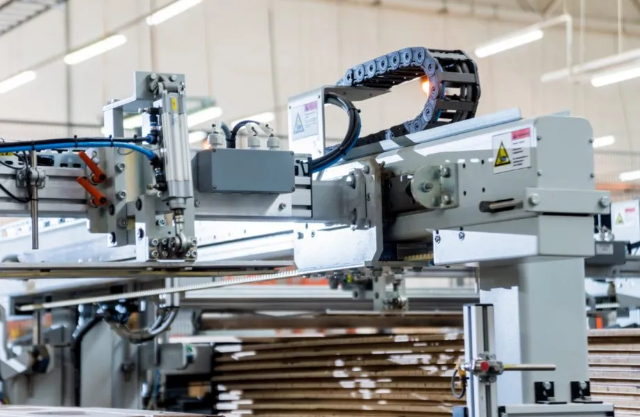 Machine de production sur mesure : pourquoi choisir cette option ?