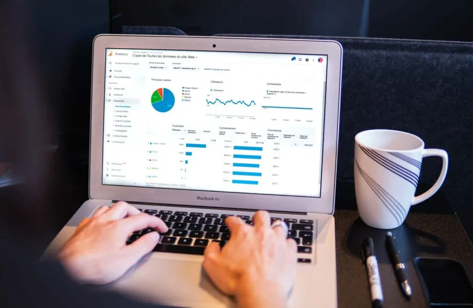 Stratégie_de_marketing_SaaS_:_Guide_à_l_usage_des_fondateurs