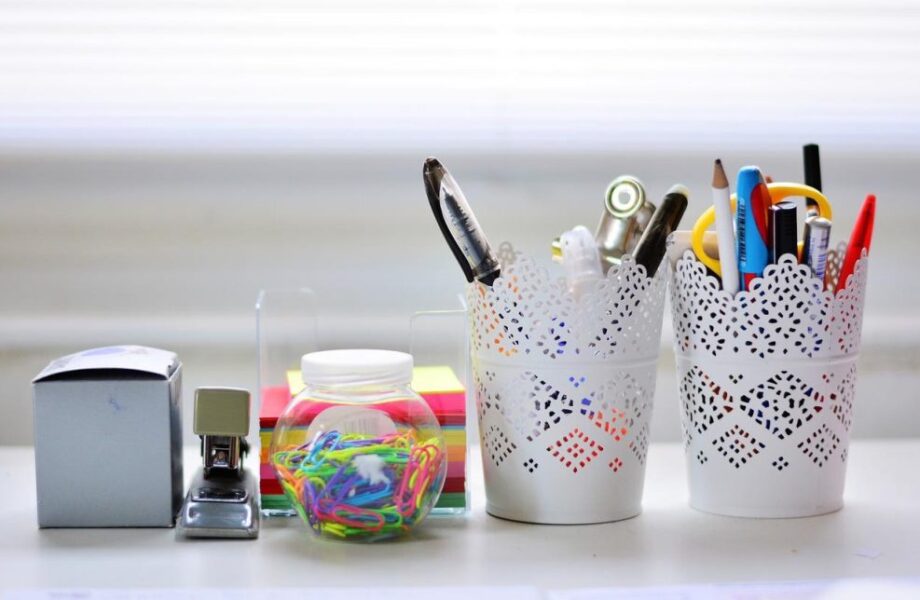 Quels_accessoires_de_bureau_indispensablesinstaller_dans_vos_locaux?