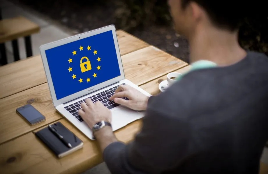 Article_12_RGPD_décrypté_:_comprendre_vos_droits_en_tant_qu_utilisateur