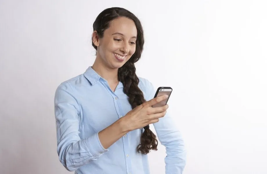 Pourquoi_le_marketing_par_SMS_est_plus_efficace_que_le_marketing_par_e_mail_?
