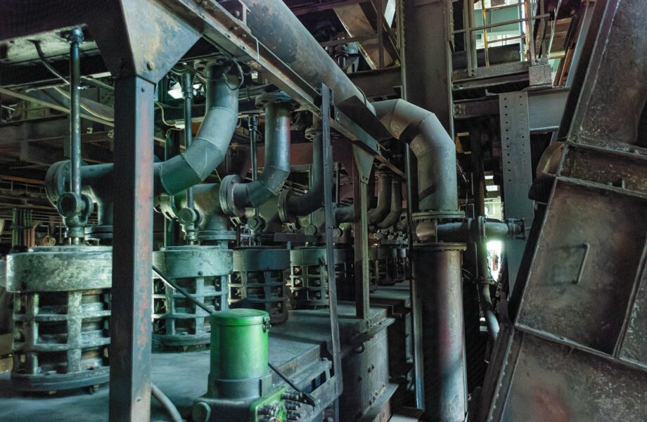 L_assemblage_des_machines_industrielles_:_un_processus_complexe_et_essentiel_