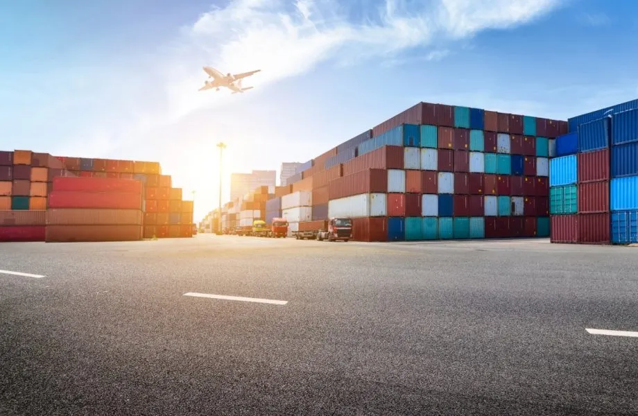 Préparer efficacement ses documents douaniers pour un transport international