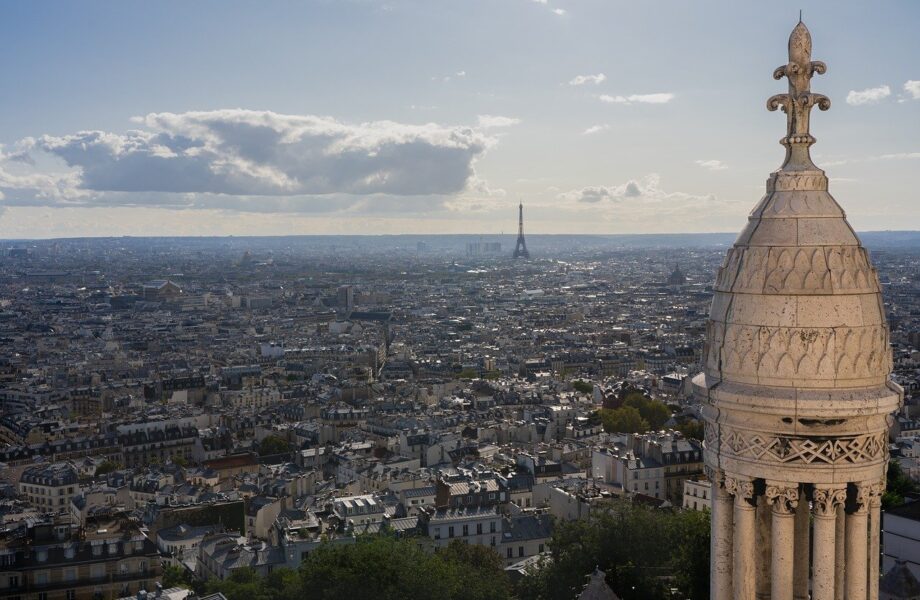 Agences_d_hôtesses_et_animateurs_à_Paris_:_la_recette_pour_un_accueil_client_réussi