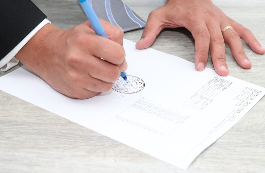 Certificat_de_conformité_:_pour_attester_la_conformité_du_véhicule_à_la_réglementation_européenne