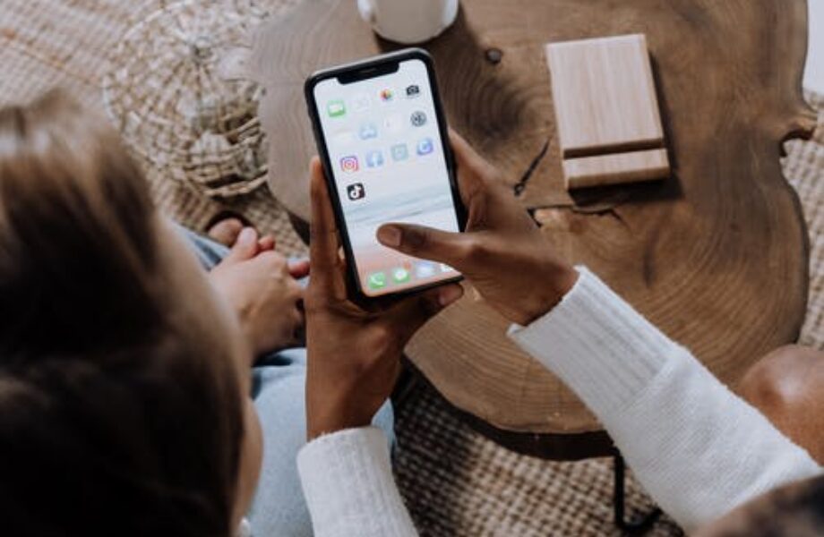 L_omnicanalité_se_rapproche_chaque_jour_un_peu_plus_grâce_aux_applications_mobiles_d_entreprise 