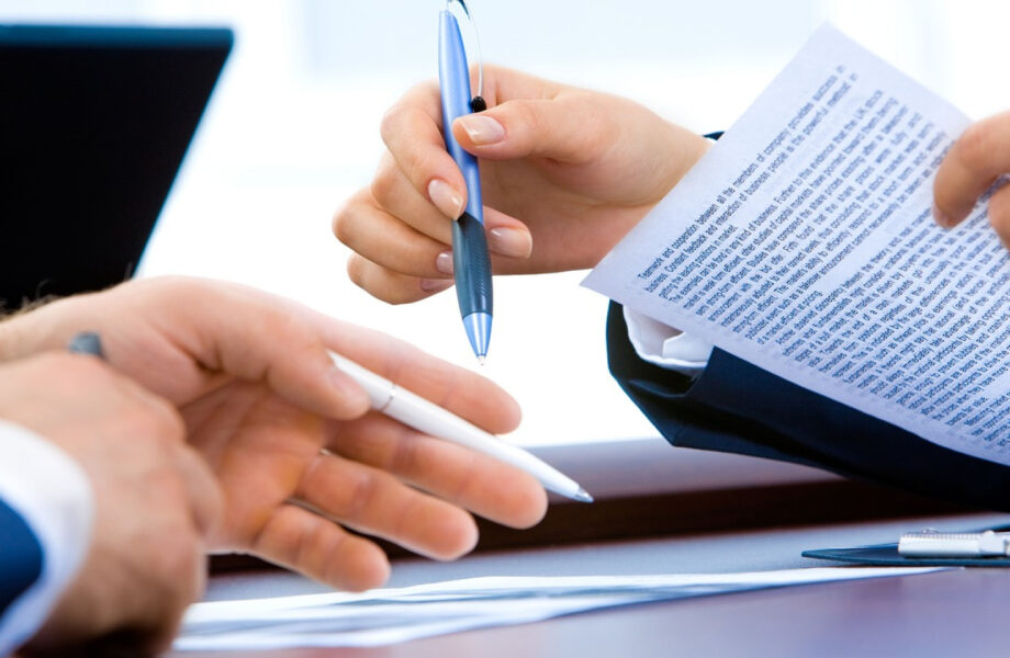 Assurance professionnelle : pourquoi est-elle essentielle et dans quels cas est-elle obligatoire ?