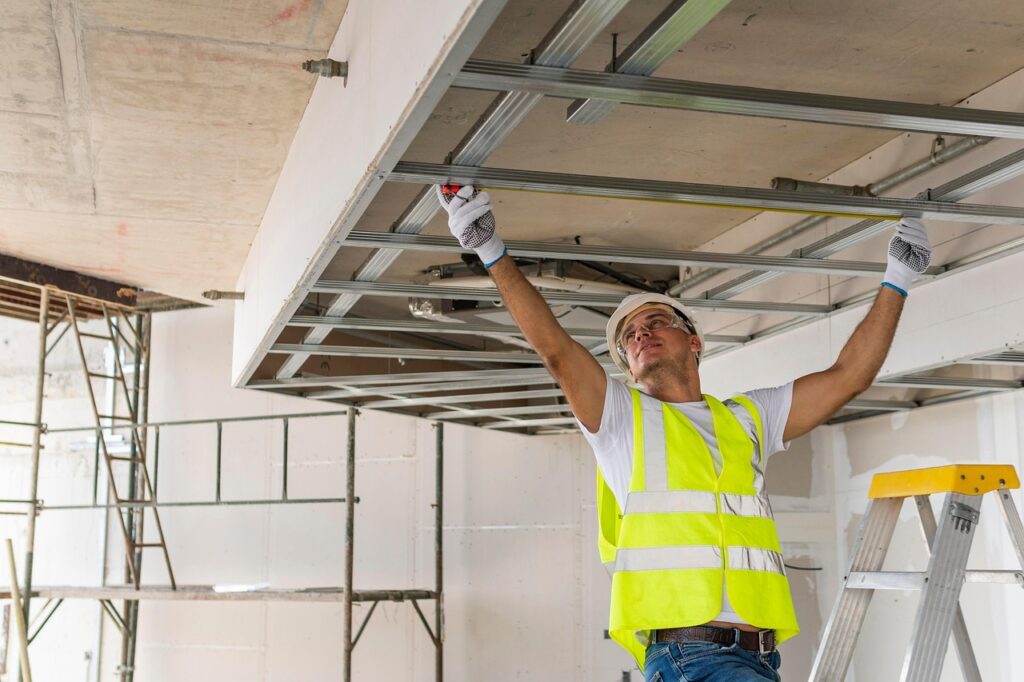 Les avantages de miser sur des bâtiments industriels démontables